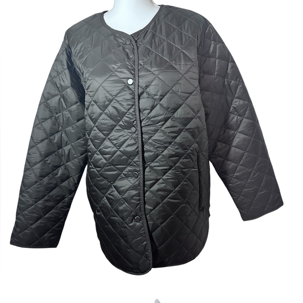 NWT Martha Stewart Women’s Crew Neck Barn Jacket.